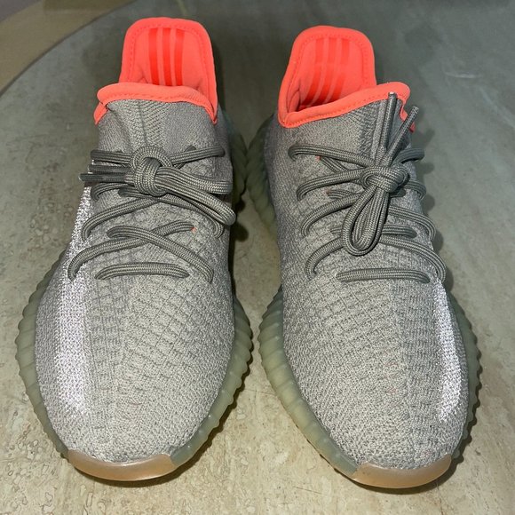 Yeezy Boost 350 in Desert Sage - Picture 4 of 6